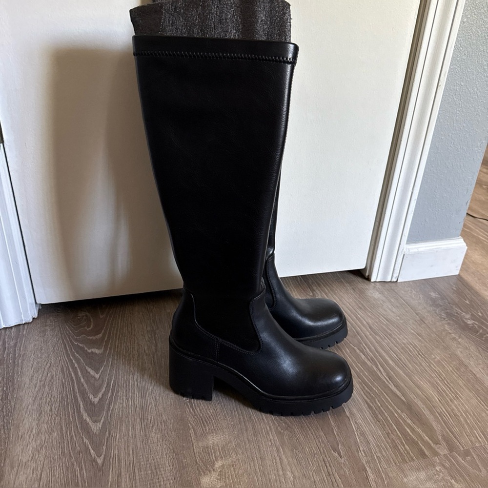Blondo Ready Black Leather Chunky Heel Waterproof Boots
